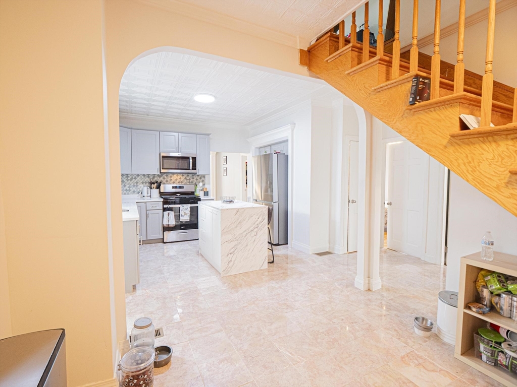 54 Hadley Street Lowell, MA 01851 - Photo 13 of 42