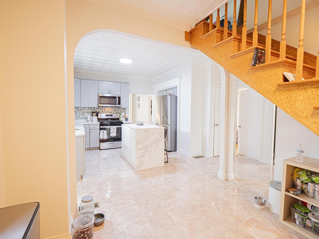 54 Hadley Street Lowell, MA 01851 - Photo 14 of 42