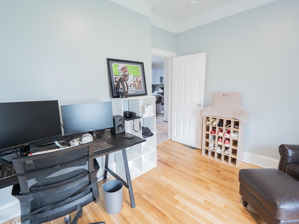 54 Hadley Street Lowell, MA 01851 - Photo 30 of 42