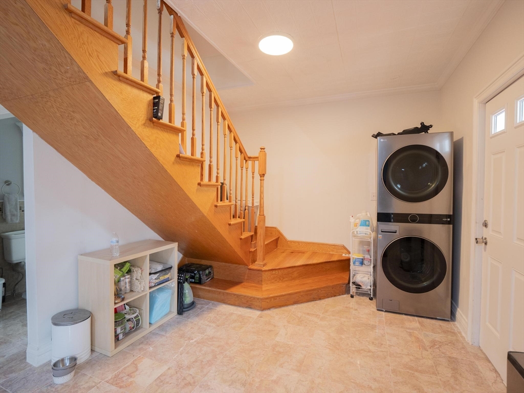 54 Hadley Street Lowell, MA 01851 - Photo 32 of 42