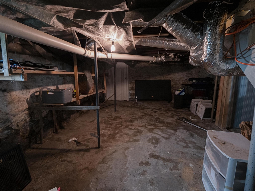 54 Hadley Street Lowell, MA 01851 - Photo 39 of 42