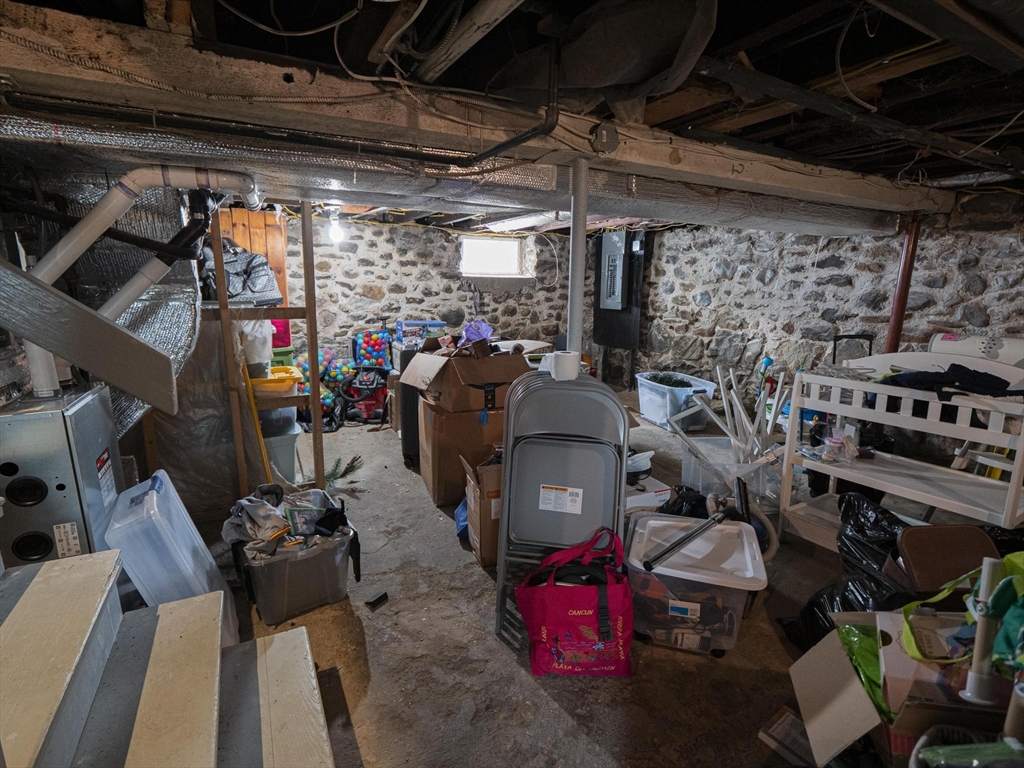 54 Hadley Street Lowell, MA 01851 - Photo 40 of 42