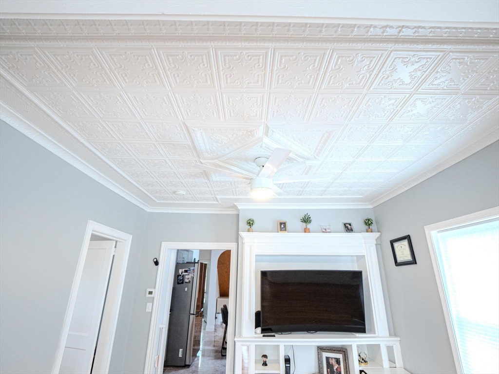 54 Hadley Street Lowell, MA 01851 - Photo 10 of 42