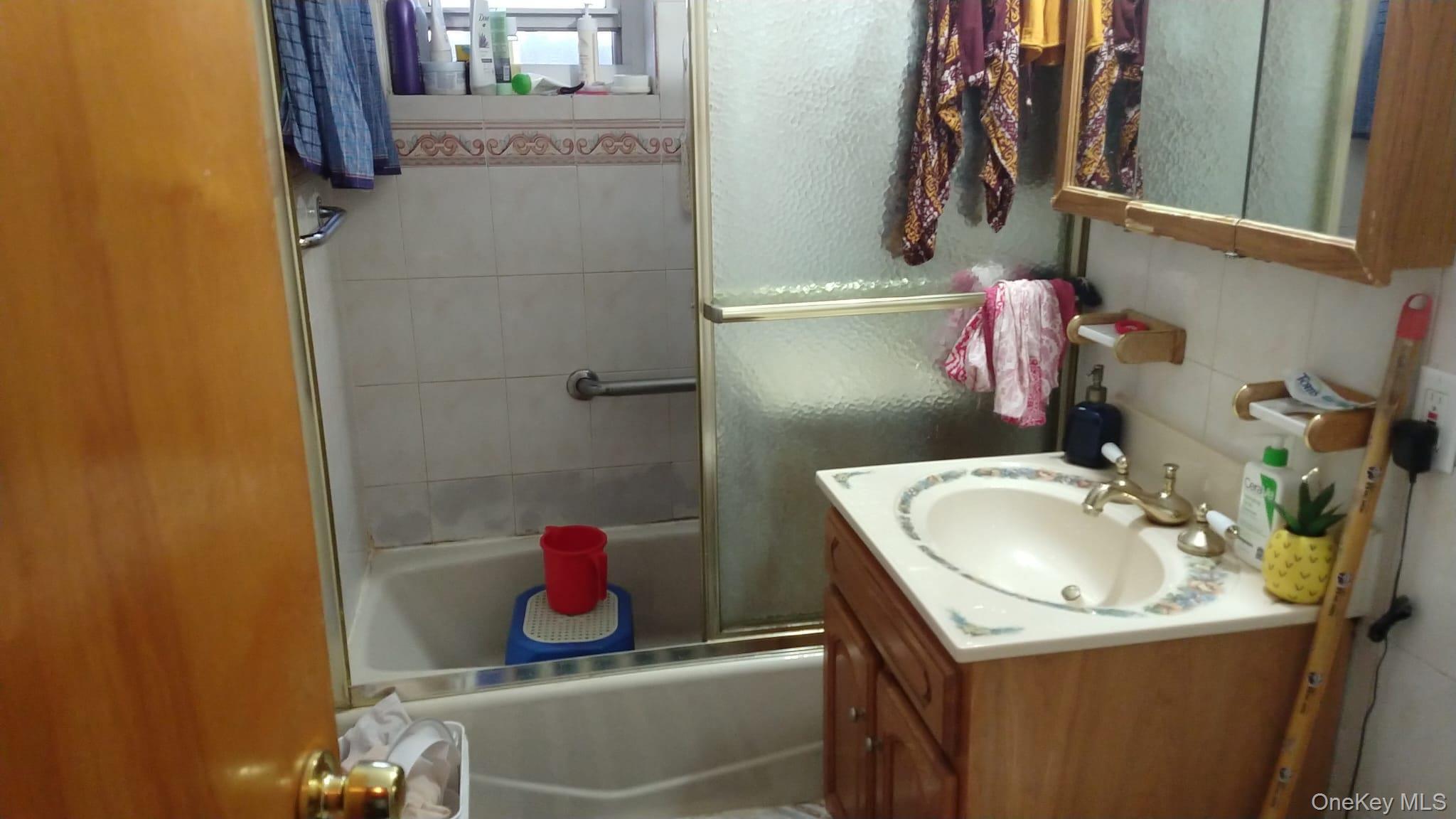 86-05 60th Road, Unit 3B Queens, NY 11373 - Photo 8 of 8