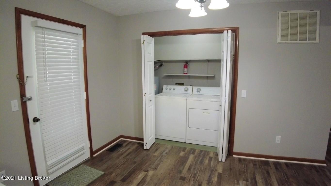890 St Paul Road Leitchfield, KY 42754 - Photo 8 of 55 DSC_548