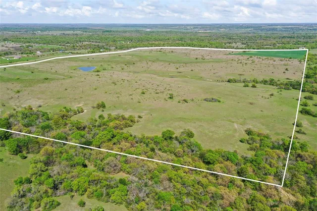 a view of a tennis court