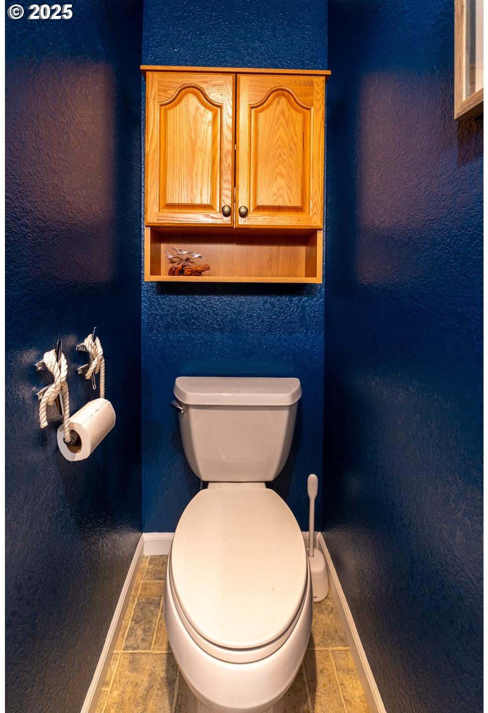 43605 Highway 38, Unit 41 Reedsport, OR 97467 - Photo 16 of 37 Bathroom