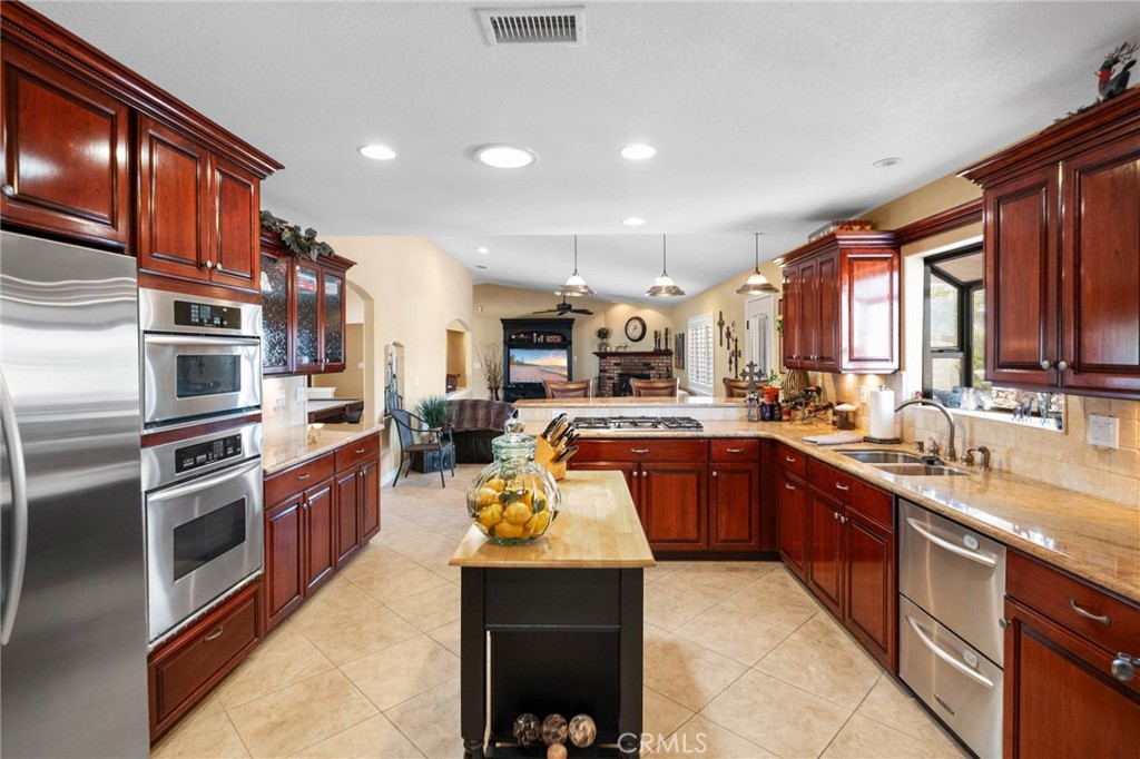 19240 Tonkawan Road Apple Valley, CA 92307 - Photo 20 of 43