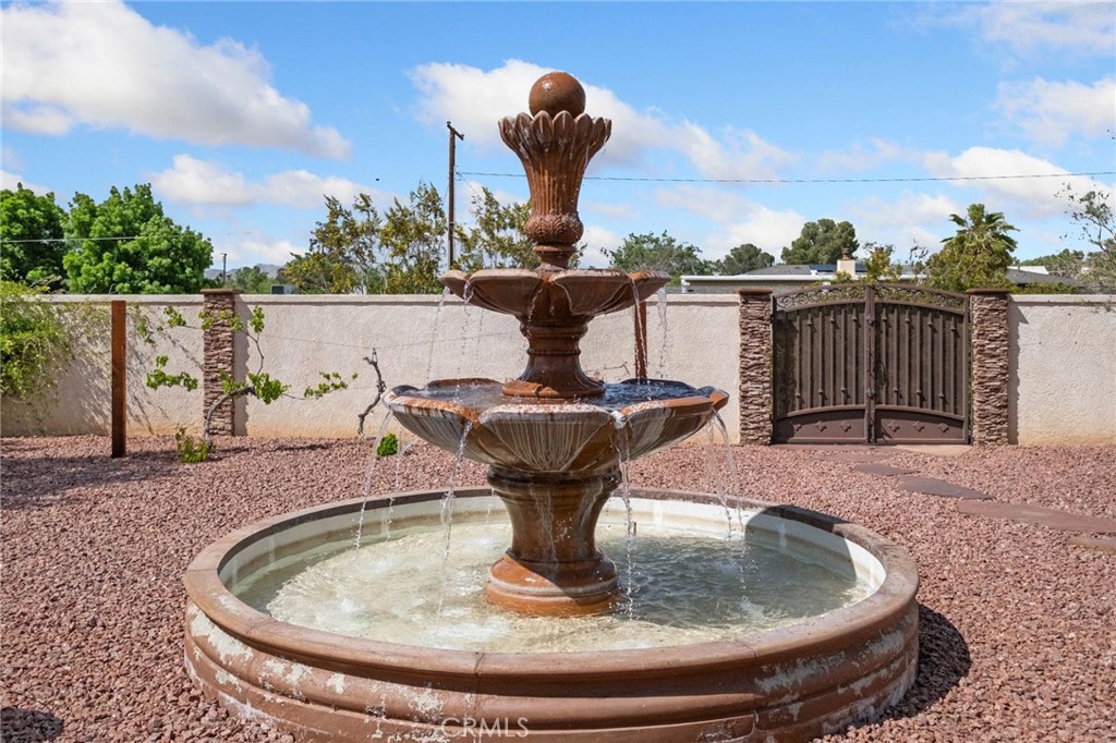 19240 Tonkawan Road Apple Valley, CA 92307 - Photo 36 of 43