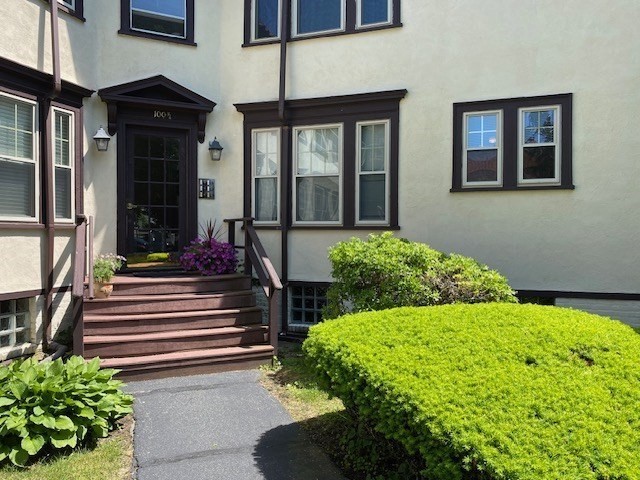 100.5 Main, Unit Q Andover, MA 01810 - Photo 2 of 16