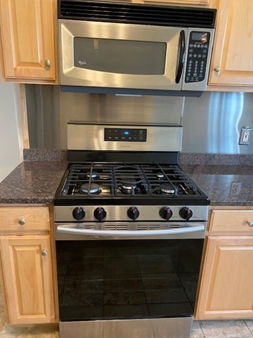 100.5 Main, Unit Q Andover, MA 01810 - Photo 9 of 16