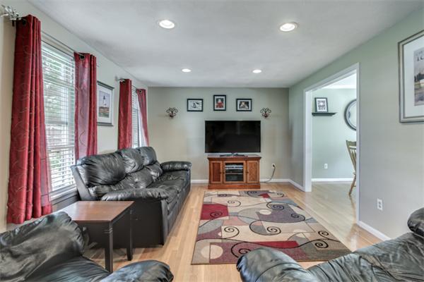 24 Honeysuckle Road Gloucester, MA 01930 - Photo 8 of 28 Gallery Image 8