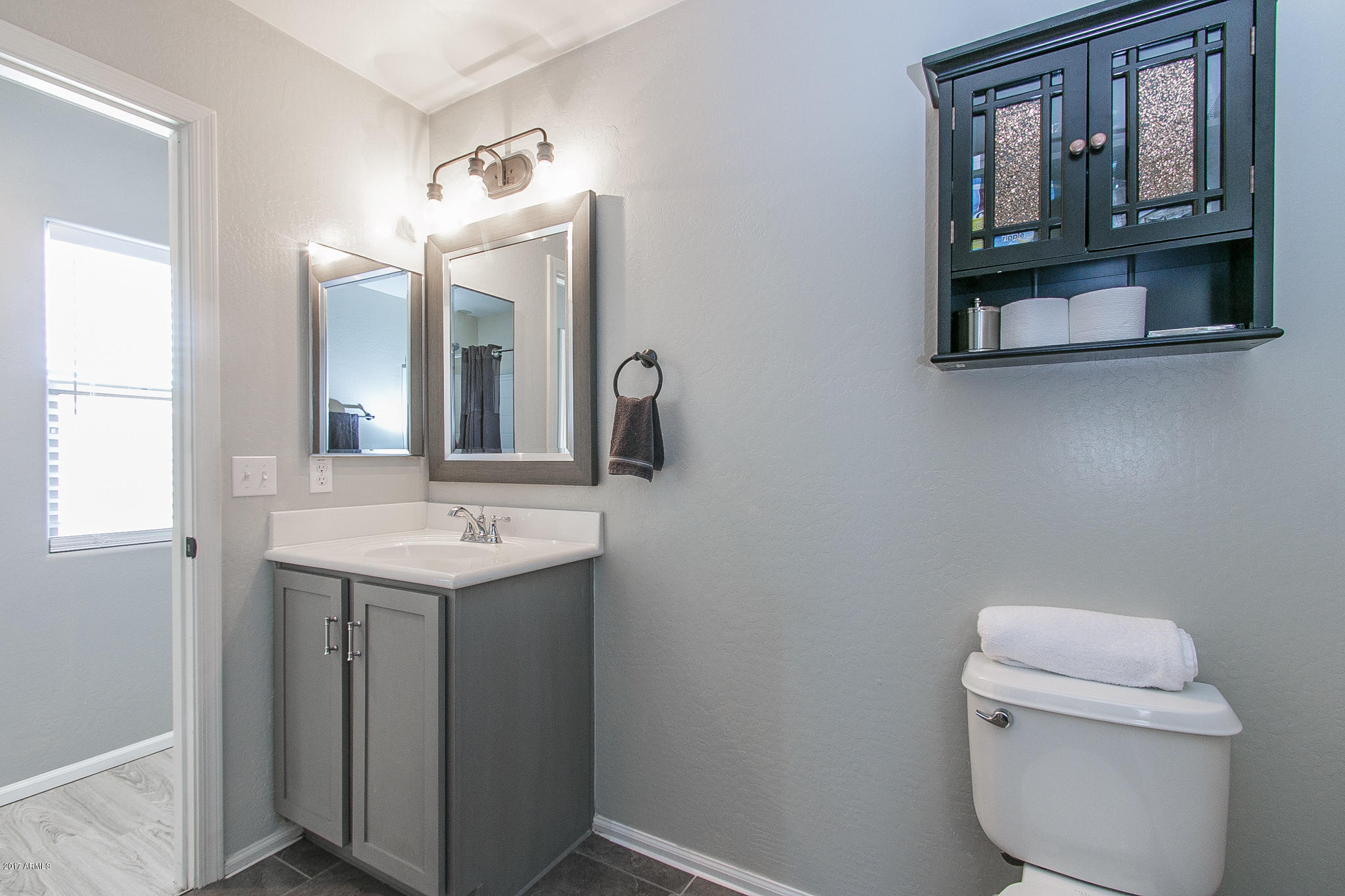 10923 West Elm Street Phoenix, AZ 85037 - Photo 28 of 37 28) BATH 2 UP