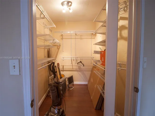 $2,000 | 13901 Southwest 90th Avenue, Unit E118, Miami, FL 33176