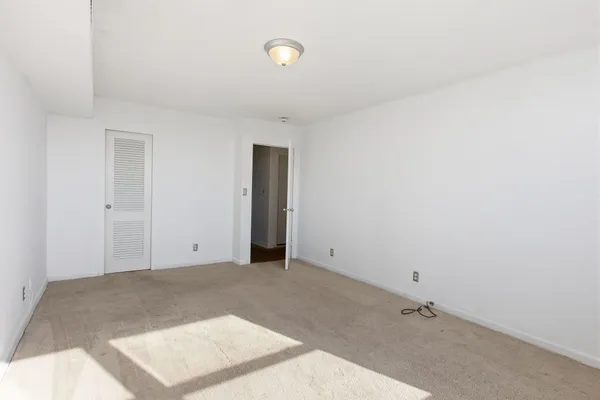 $350,000 | 3415 West End Avenue, Unit 1012, Nashville, TN 37203