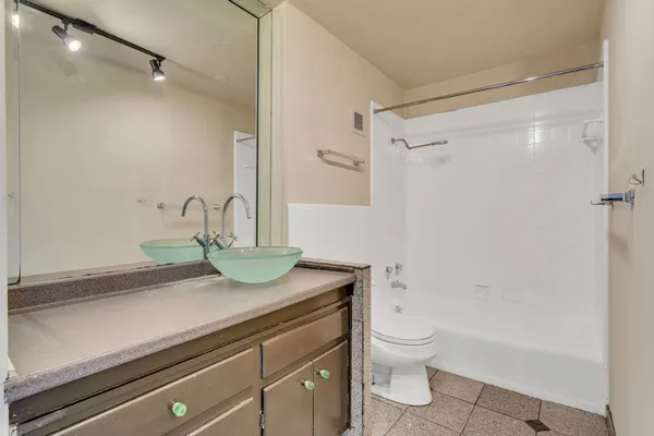 $350,000 | 3415 West End Avenue, Unit 1012, Nashville, TN 37203