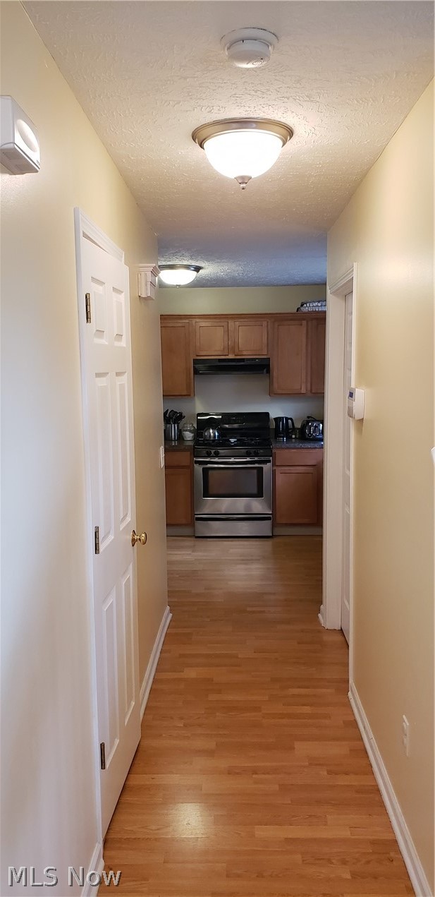 17509 Tarrymore Road Cleveland, OH 44119 - Photo 5 of 23