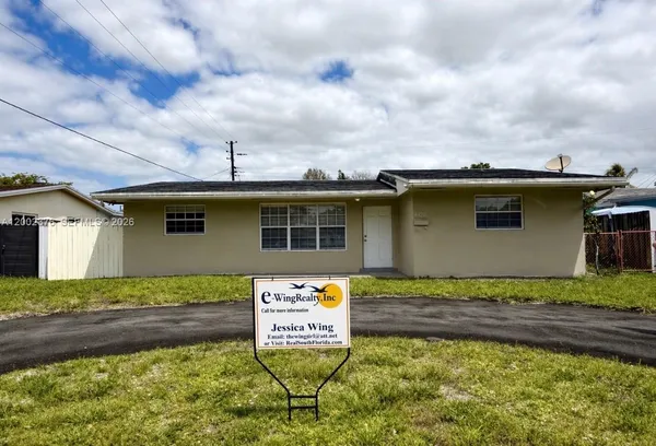 $2,995 | 6781 Garfield Street, Unit 6781, Hollywood, FL 33024