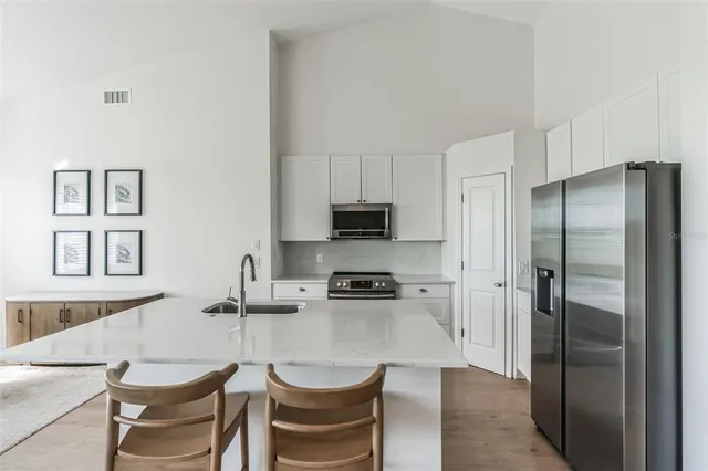 $3,000 | 2888 Phoenix Palm Terrace, North Port, FL 34288