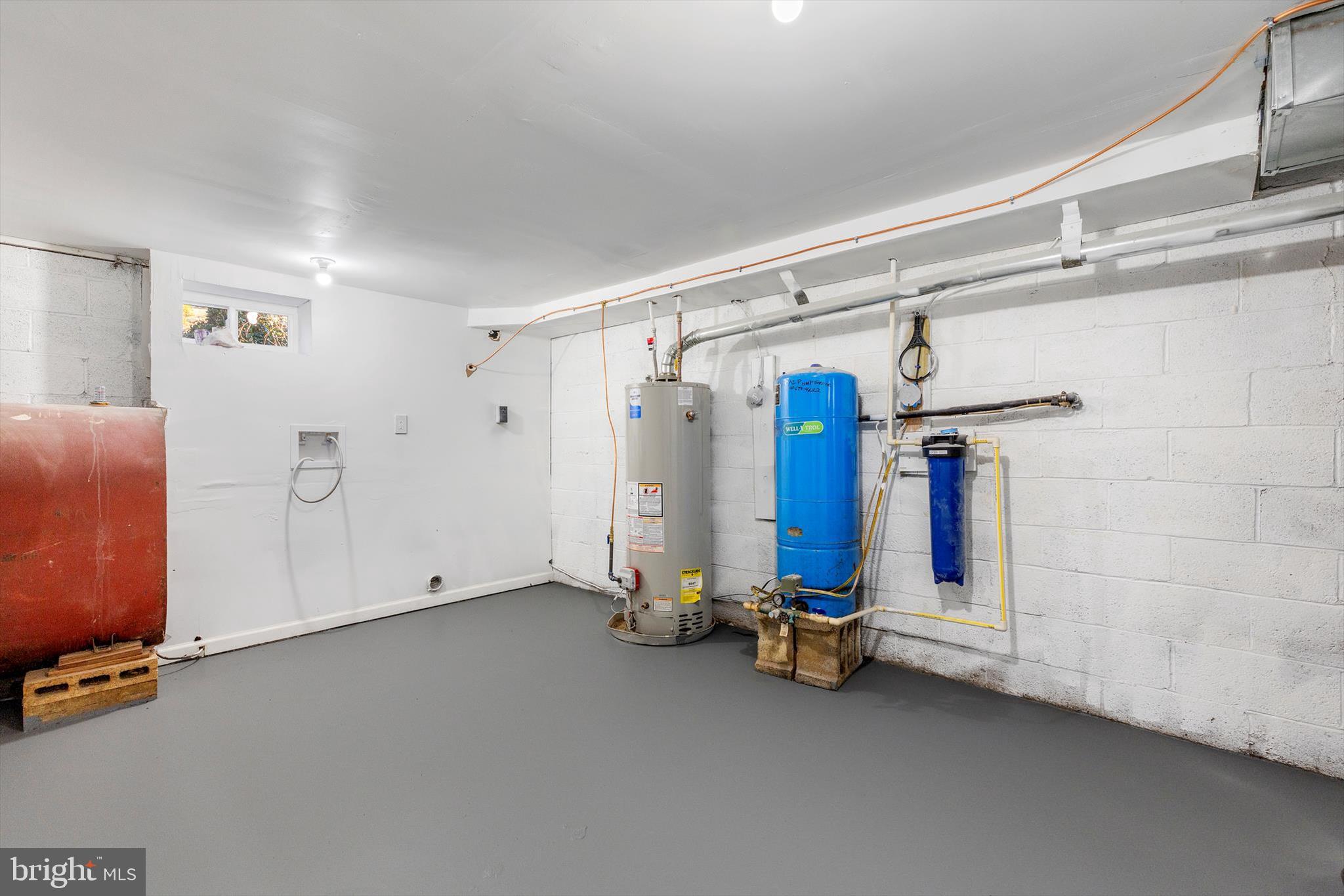 712 St Marys Road Pylesville, MD 21132 - Photo 28 of 43 a view of a room with gym equipment