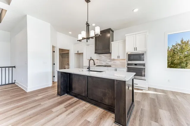 $549,000 | 5025 North Remington Street, Bel Aire, KS 67226