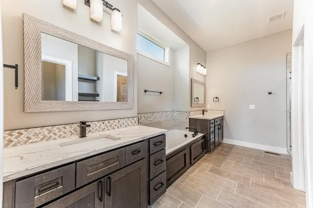 $549,000 | 5025 North Remington Street, Bel Aire, KS 67226