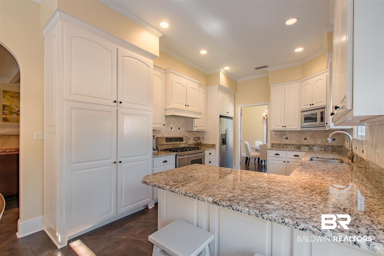 34 Viale Bellezza Fairhope, AL 36532 - Photo 13 of 42 Kitchen