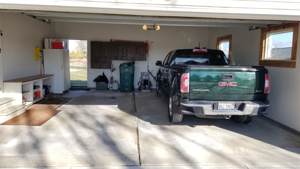 66820 Place Road New Haven, MI 48050 - Photo 26 of 56 31343444-25.JPG