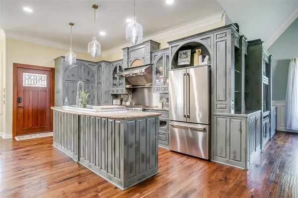 $1,650,000 | 10501 County Road 525, Mansfield, TX 76063