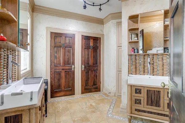 $1,650,000 | 10501 County Road 525, Mansfield, TX 76063