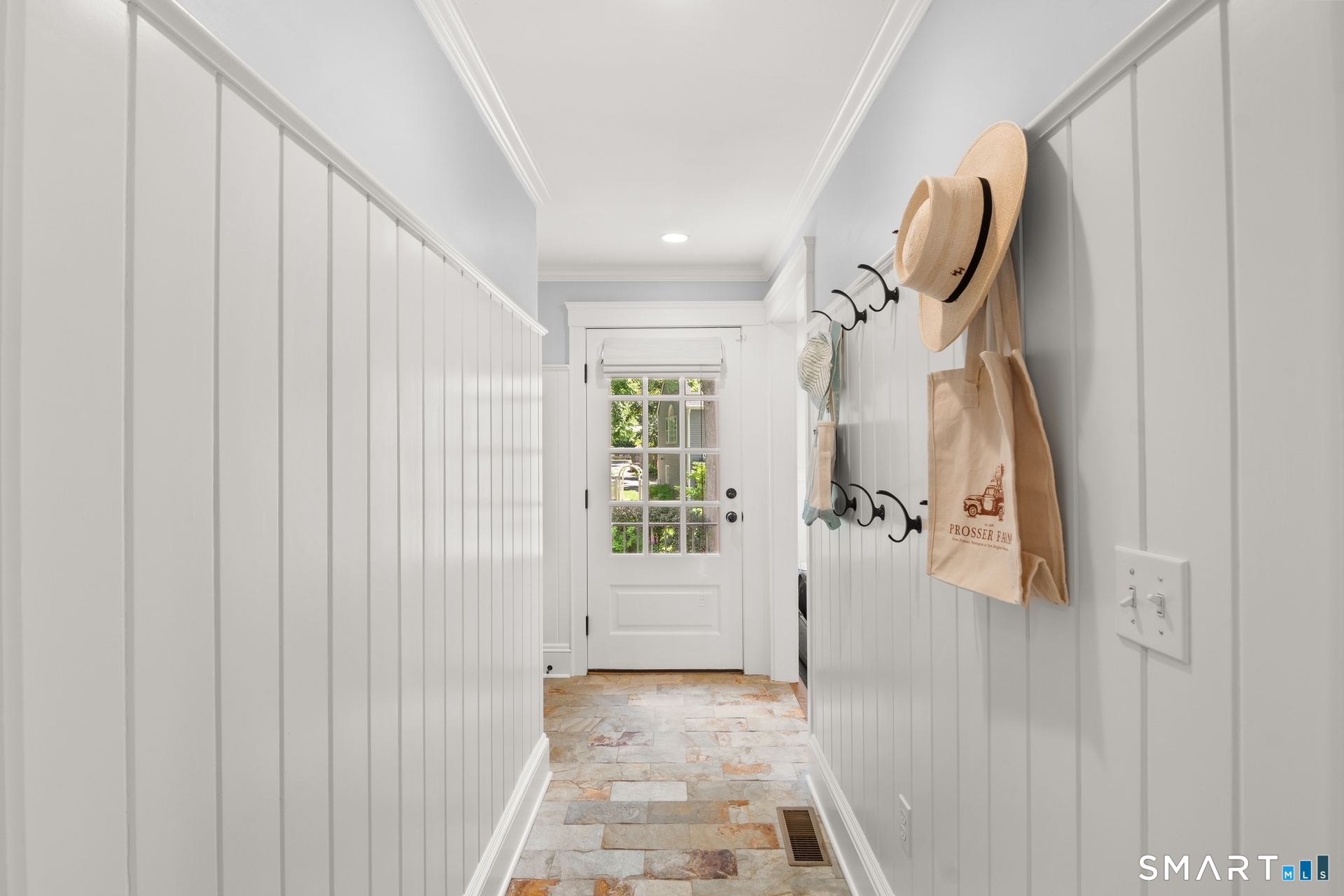 1644 Boston Post Road Darien, CT 06820 - Photo 20 of 40