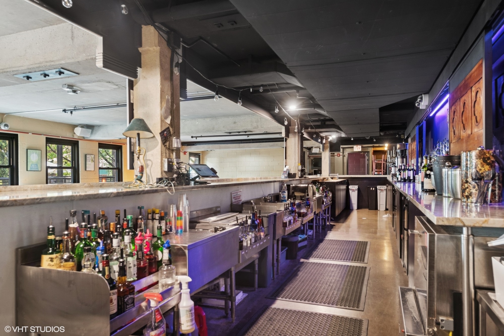 201 South Ashland Avenue Chicago, IL 60607 - Photo 14 of 41 a view of water heater room
