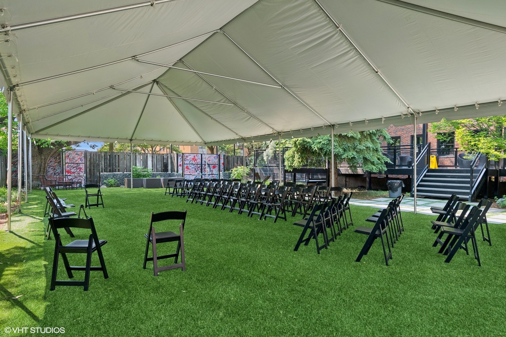 201 South Ashland Avenue Chicago, IL 60607 - Photo 23 of 41 a view of a two chairs in patio