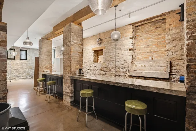 $9,995,000 | 201 South Ashland Avenue, Chicago, IL 60607