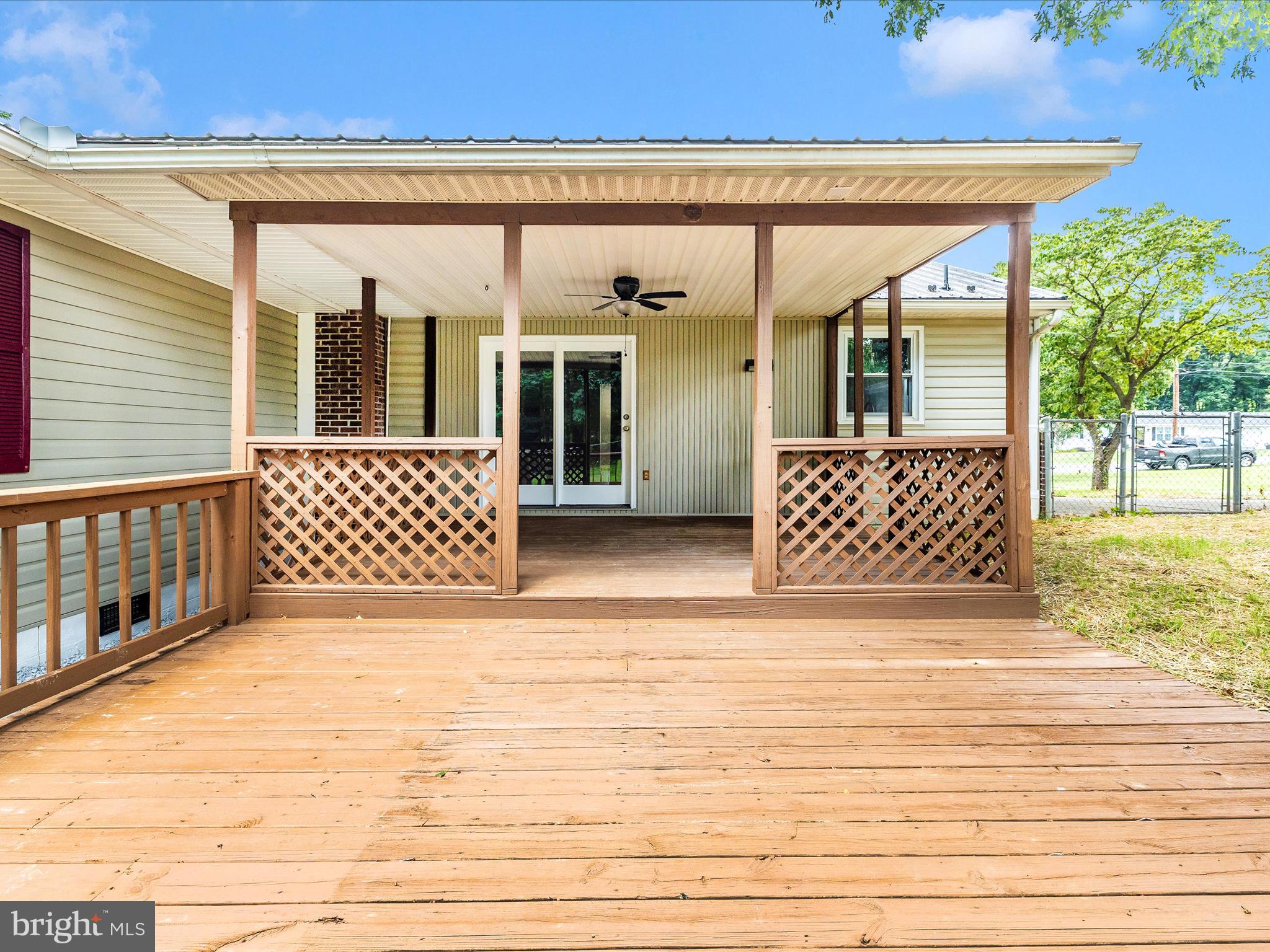 20717 El Rancho Road Boonsboro, MD 21713 - Photo 53 of 55 Exterior Deck
