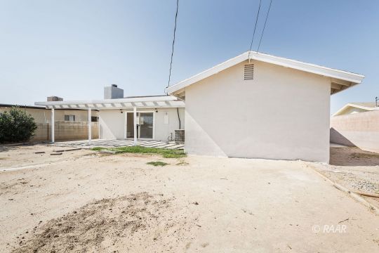720 North Fairview Street Ridgecrest, CA 93555 - Photo 5 of 31