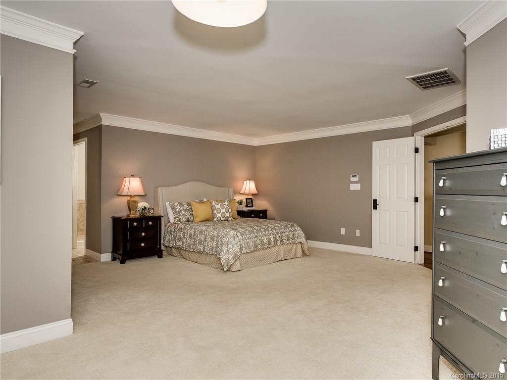 6813 Riesman Lane Charlotte, NC 28210 - Photo 18 of 24 Gallery Image 18