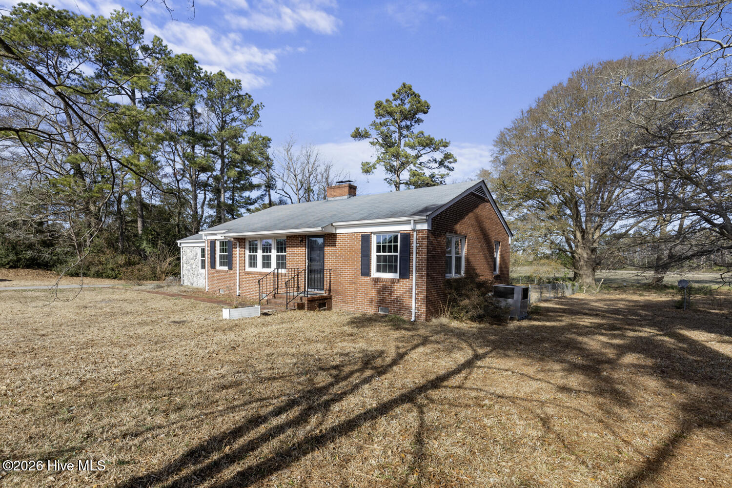 282 Richlands Loop Road Richlands, NC 28574 - Photo 3 of 29 richlands-3