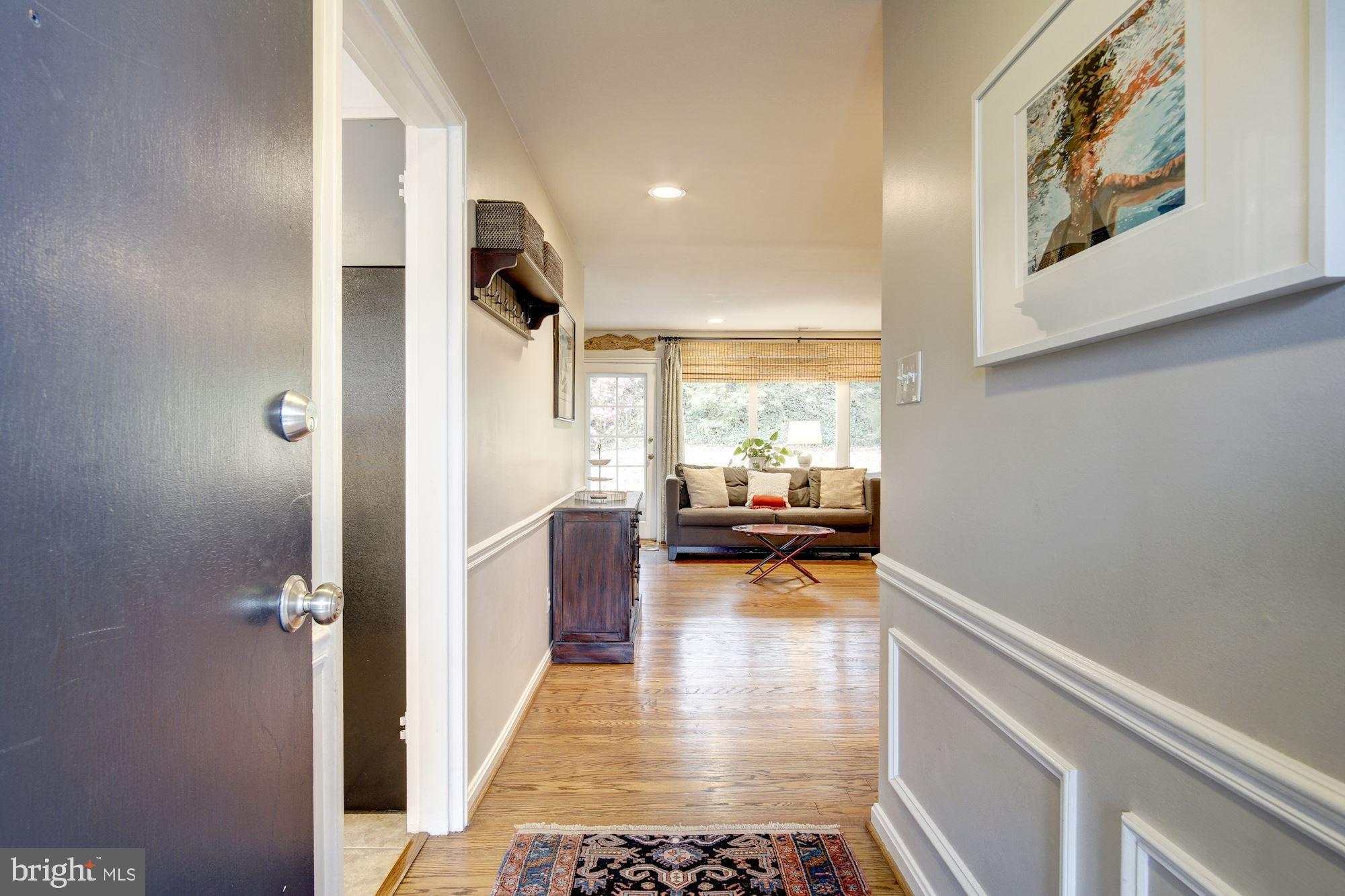 4813 Edgefield Road Bethesda, MD 20814 - Photo 3 of 20 Gallery Image 3