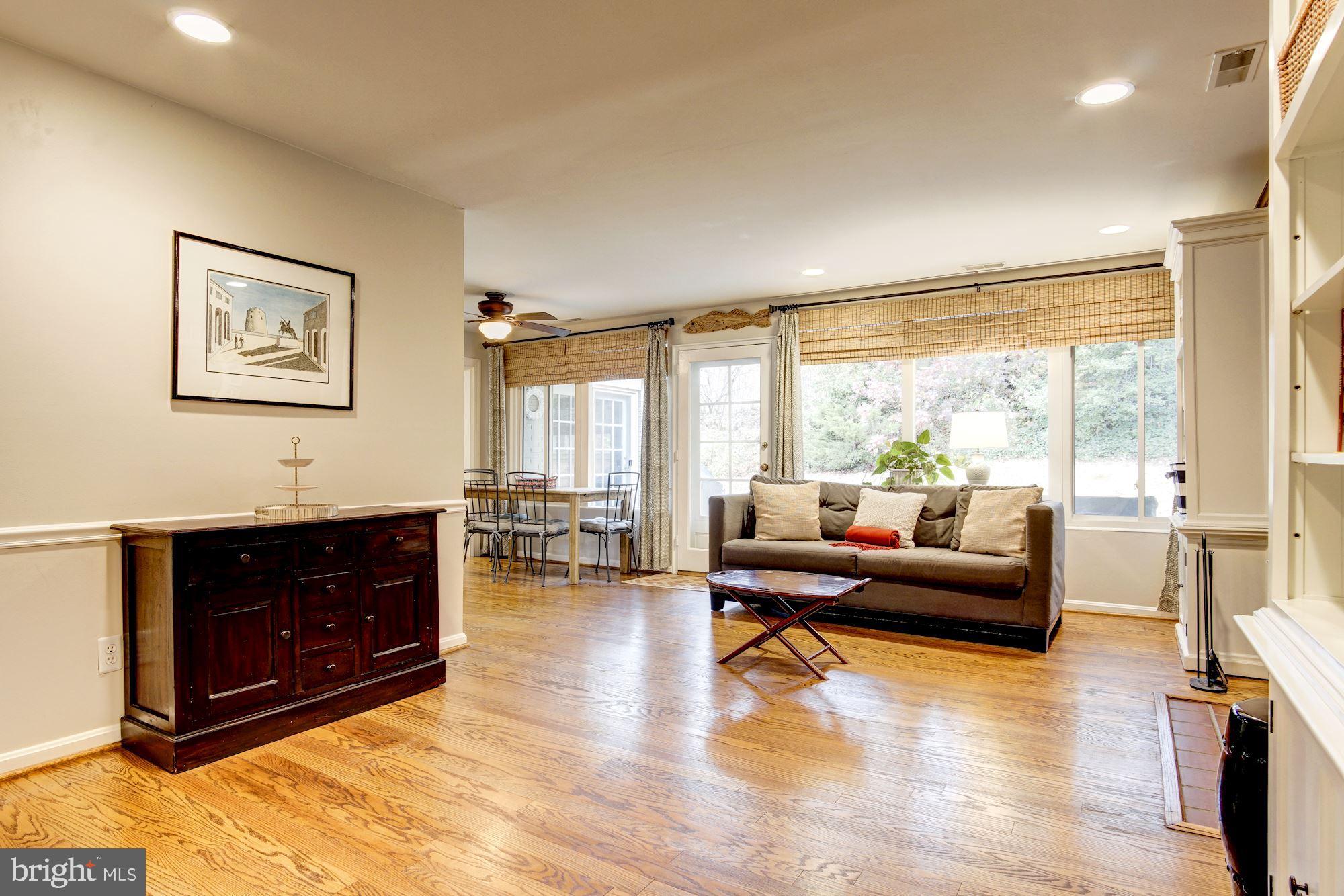 4813 Edgefield Road Bethesda, MD 20814 - Photo 5 of 20 Gallery Image 5