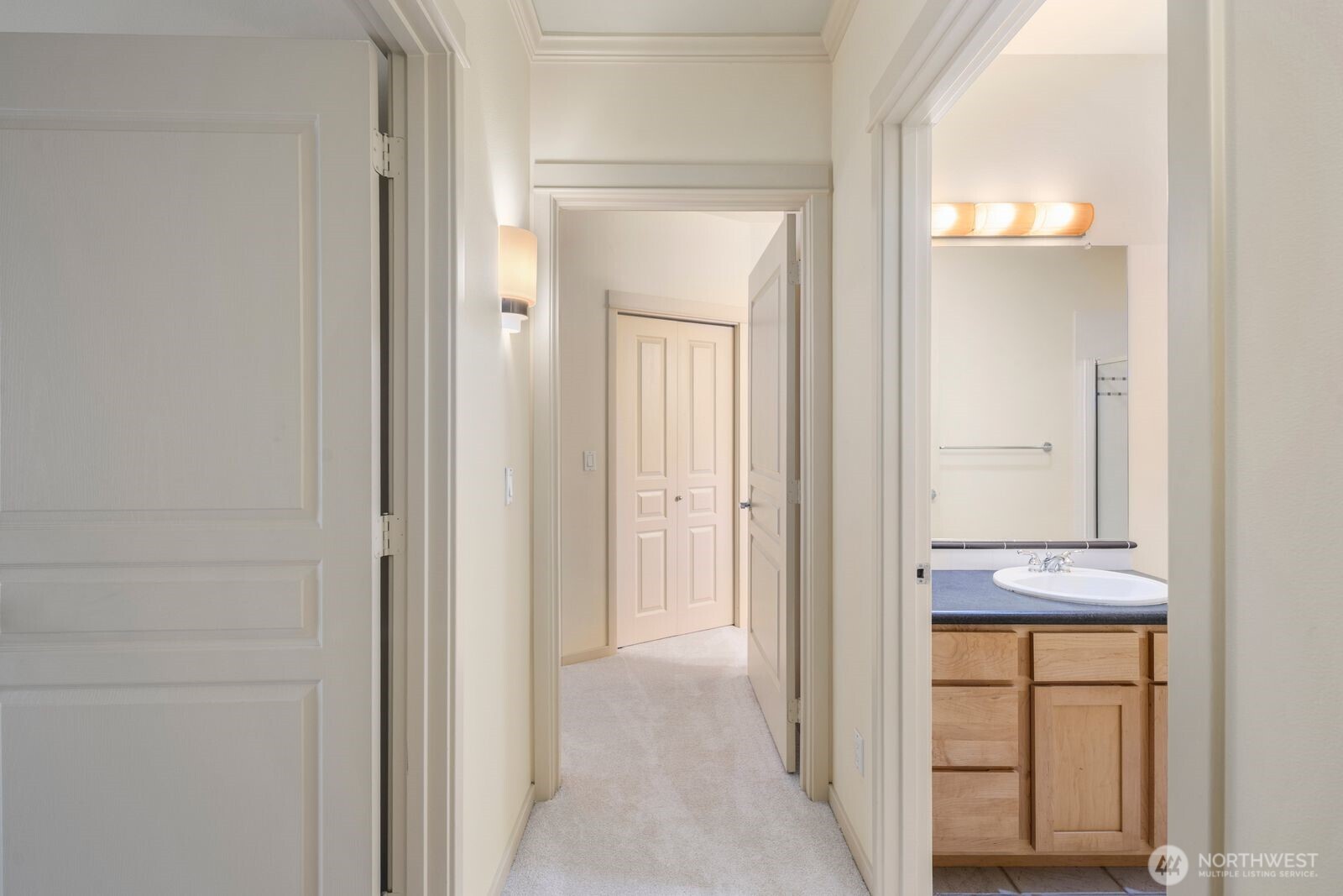 1900 Alaskan Way, Unit 316 Seattle, WA 98101 - Photo 24 of 38