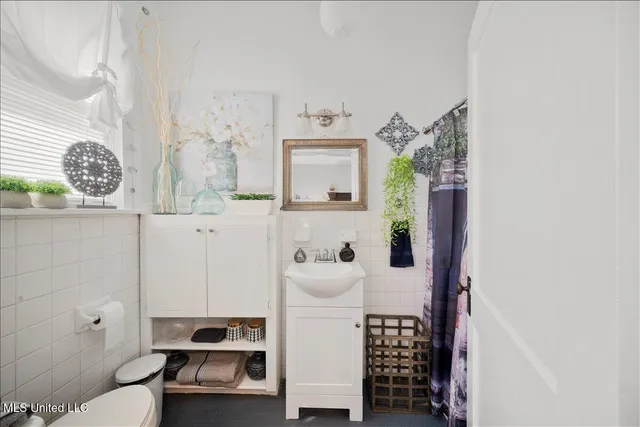 $169,000 | 509 Jackson Avenue, McComb, MS 39648