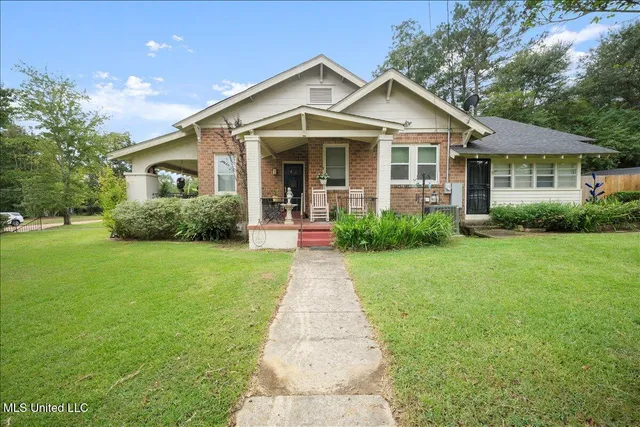 $169,000 | 509 Jackson Avenue, McComb, MS 39648