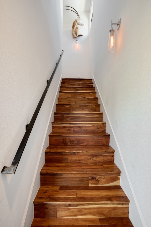 1009 East 12th Street Austin, TX 78702 - Photo 13 of 27 a view of entryway