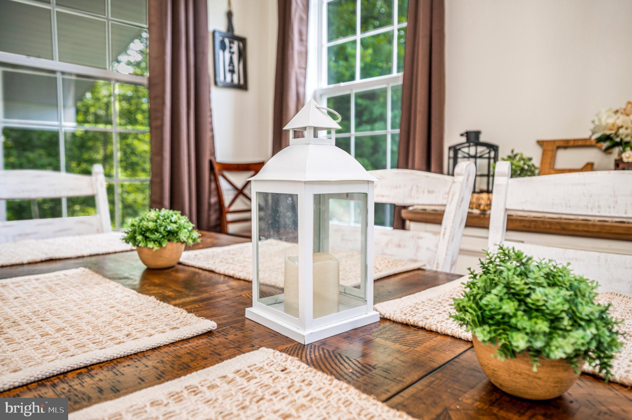 239 Toluca Road Stafford, VA 22556 - Photo 48 of 75 Charming dining space with natural light.