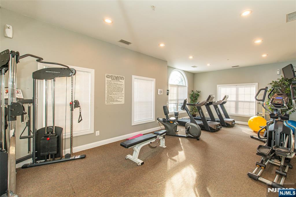 454 Cambridge Drive Butler, NJ 07405 - Photo 23 of 38