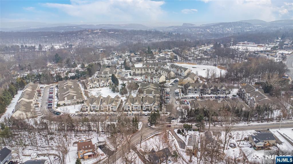 454 Cambridge Drive Butler, NJ 07405 - Photo 32 of 38 an aerial view of residential house and green space
