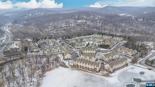 $410,000 | 454 Cambridge Drive, Butler, NJ 07405