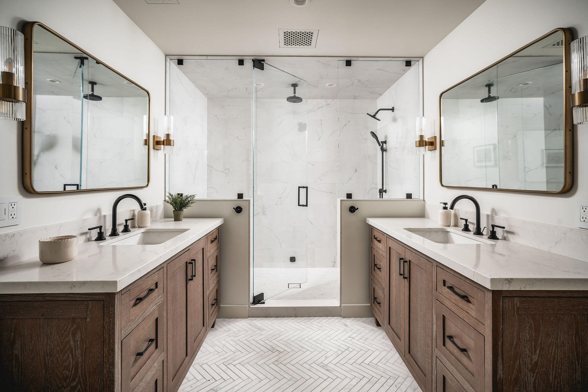 1383 School House Road Montecito, CA 93108 - Photo 15 of 26 Primary Bathroom