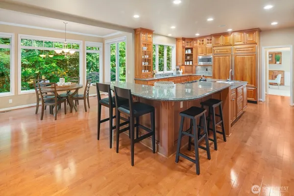 $4,650,000 | 13695 Northeast 32nd Place, Bellevue, WA 98005